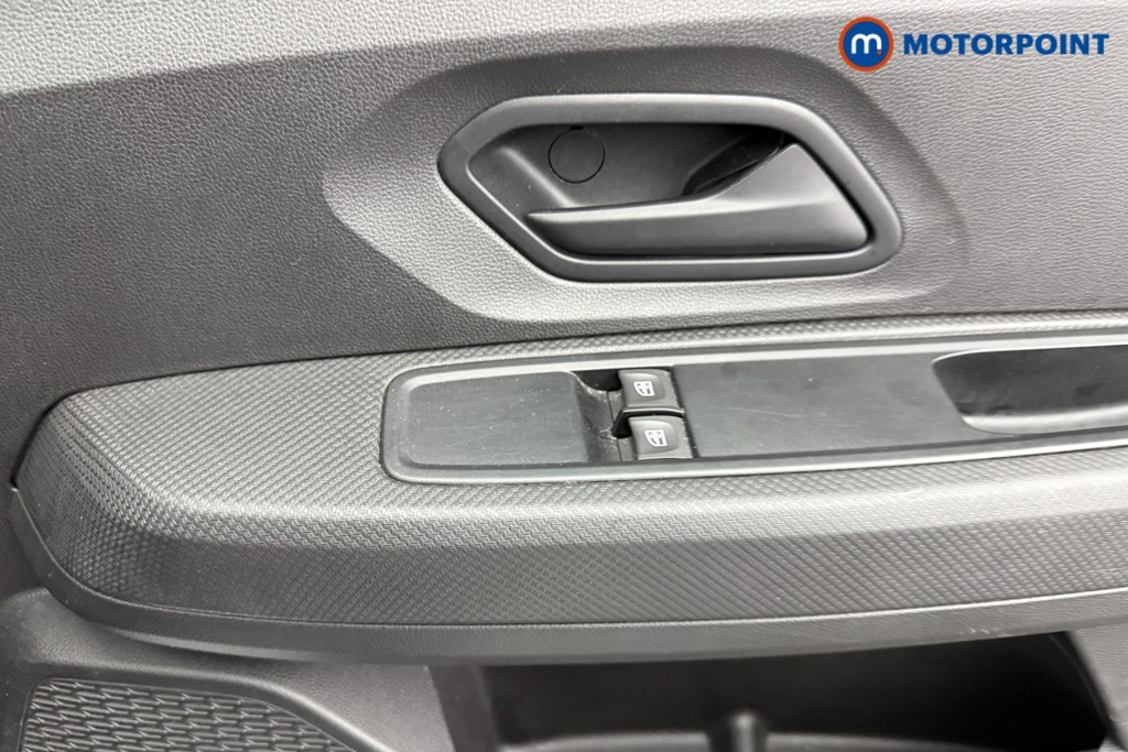 Dacia Sandero Stepway Essential Manual Petrol Hatchback - Stock Number (1570672) - 10th supplementary image