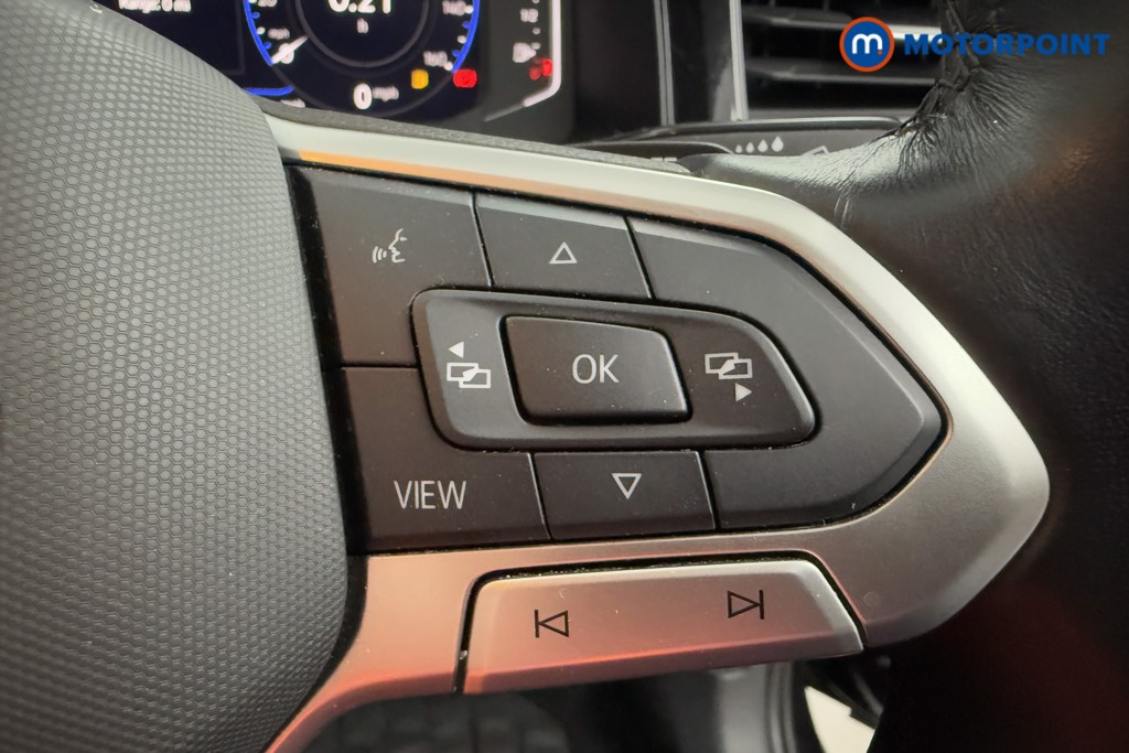 Volkswagen Polo Life Automatic Petrol Hatchback - Stock Number (1570763) - 5th supplementary image