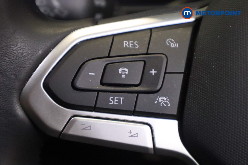 Volkswagen Polo R-Line Manual Petrol Hatchback - Stock Number (1571945) - 17th supplementary image