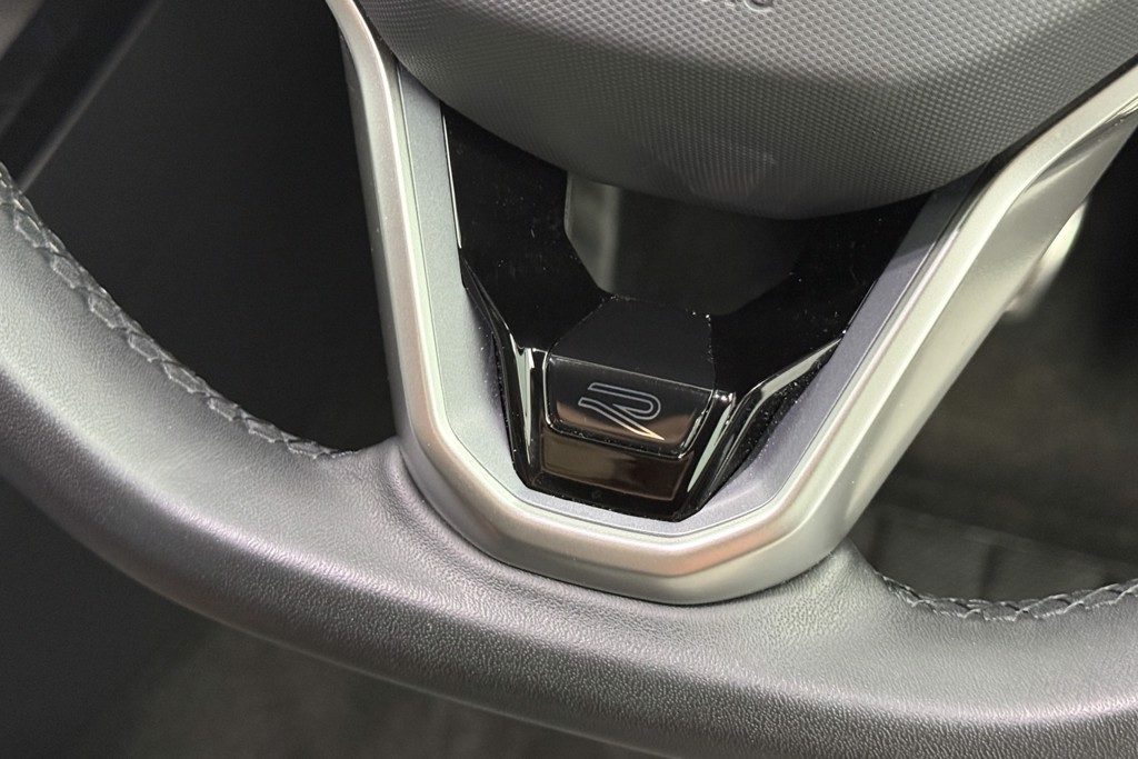 Volkswagen Golf R-Line Automatic Petrol Hatchback - Stock Number (1571975) - 6th supplementary image