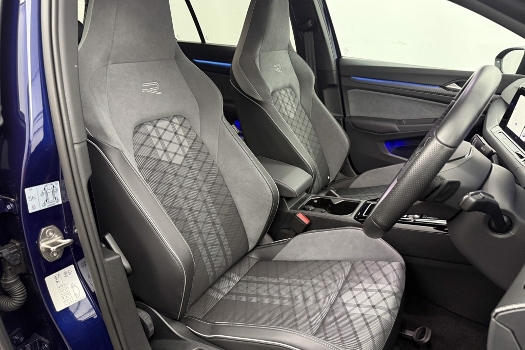 Volkswagen Golf R-Line Automatic Petrol Hatchback - Stock Number (1571975) - 21st supplementary image