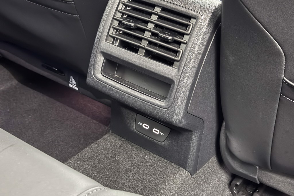 Volkswagen Golf R-Line Automatic Petrol Hatchback - Stock Number (1571975) - 24th supplementary image