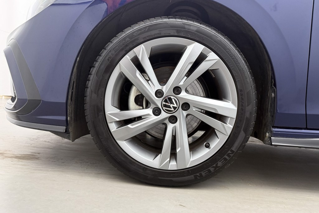Volkswagen Golf R-Line Automatic Petrol Hatchback - Stock Number (1571975) - 33rd supplementary image