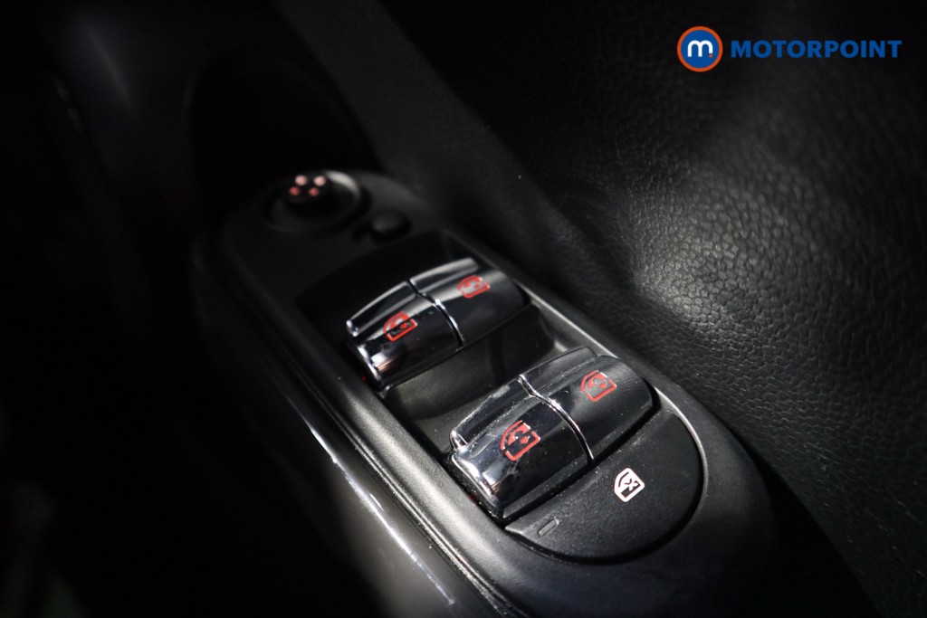 Mini Hatchback Cooper Sport Manual Petrol Hatchback - Stock Number (1572224) - 6th supplementary image