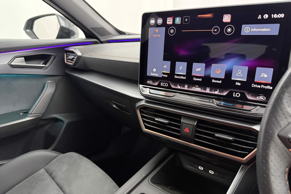 Cupra Formentor V2 Automatic Petrol Plug-In Hybrid SUV - Stock Number (1572419) - 8th supplementary image