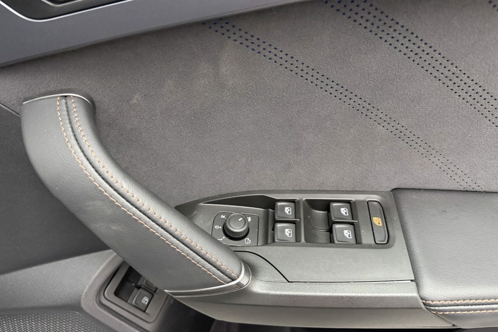 Cupra Formentor V2 Automatic Petrol Plug-In Hybrid SUV - Stock Number (1572419) - 19th supplementary image