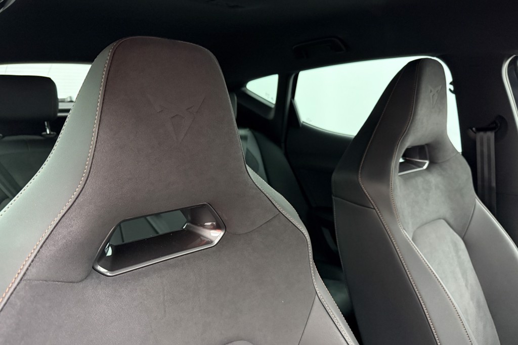 Cupra Formentor V2 Automatic Petrol Plug-In Hybrid SUV - Stock Number (1572419) - 22nd supplementary image