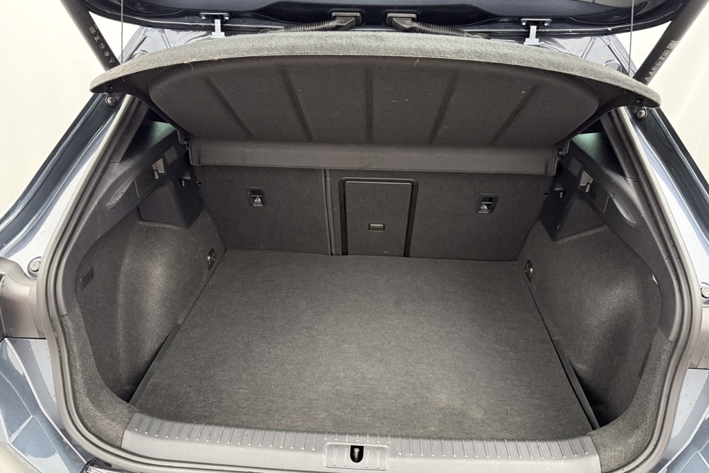 Cupra Formentor V2 Automatic Petrol Plug-In Hybrid SUV - Stock Number (1572419) - 26th supplementary image