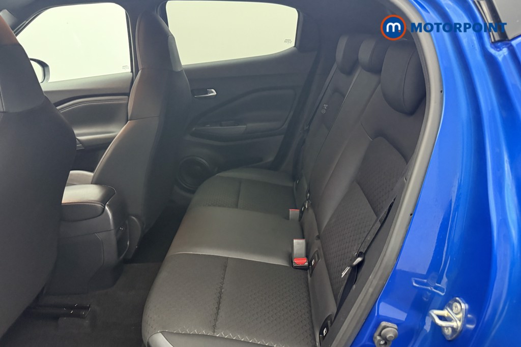 Nissan Juke N-Connecta Automatic Petrol SUV - Stock Number (1572648) - 2nd supplementary image