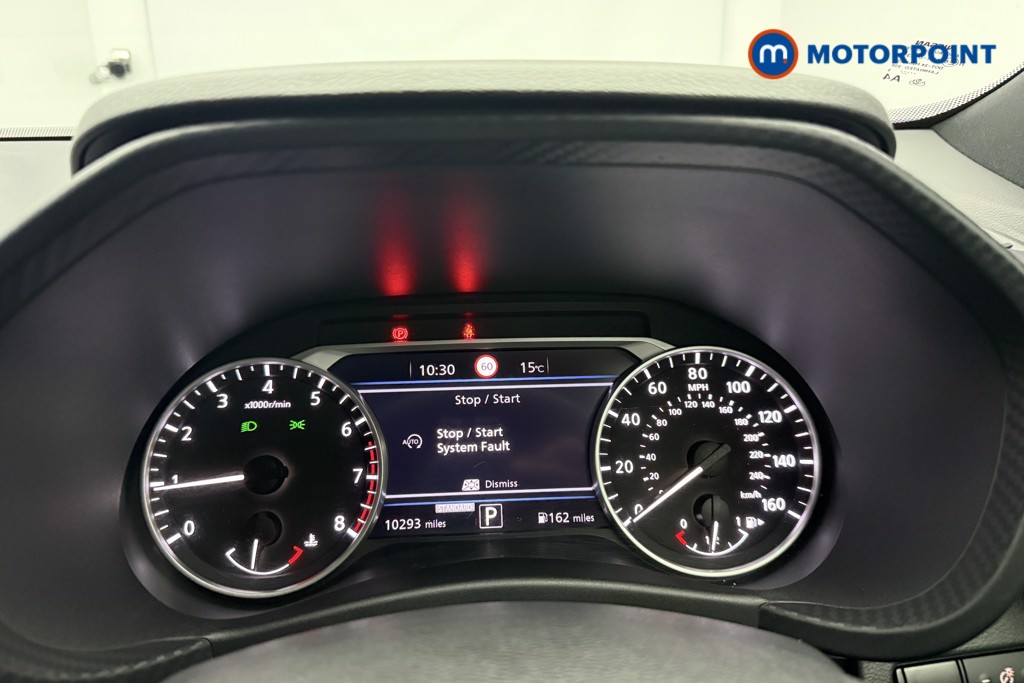 Nissan Juke N-Connecta Automatic Petrol SUV - Stock Number (1572648) - 4th supplementary image