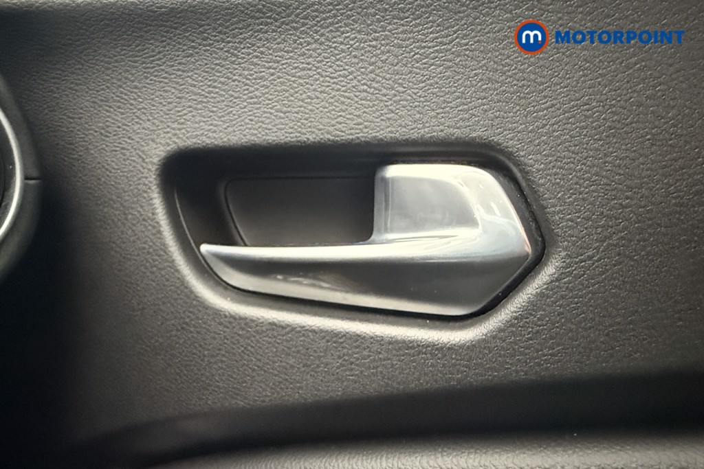 Nissan Juke N-Connecta Automatic Petrol SUV - Stock Number (1572648) - 16th supplementary image