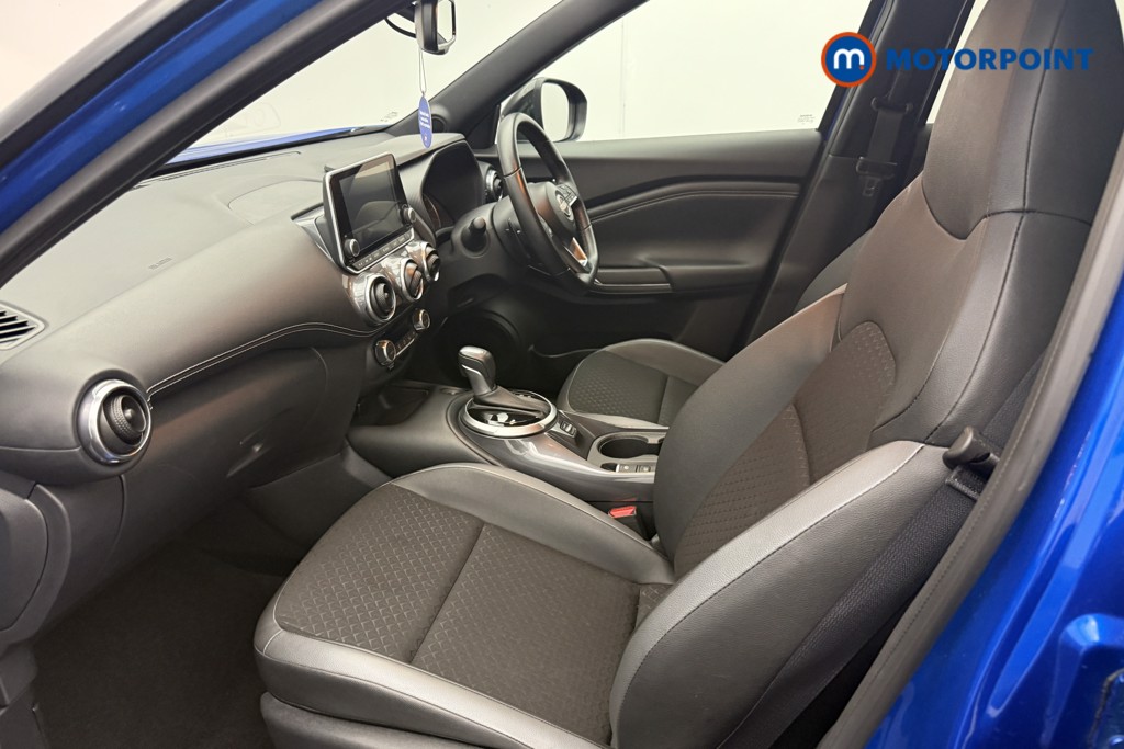 Nissan Juke N-Connecta Automatic Petrol SUV - Stock Number (1572648) - 1st supplementary image