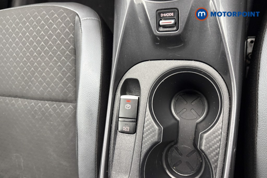 Nissan Juke N-Connecta Automatic Petrol SUV - Stock Number (1572649) - 12th supplementary image