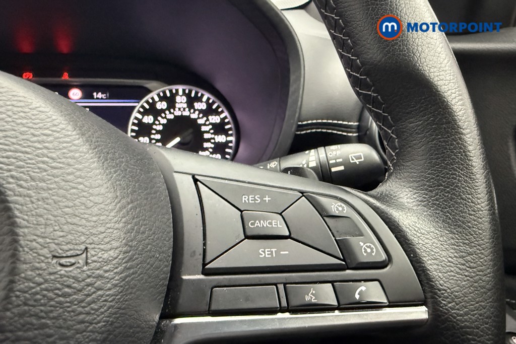 Nissan Juke N-Connecta Automatic Petrol SUV - Stock Number (1572649) - 14th supplementary image