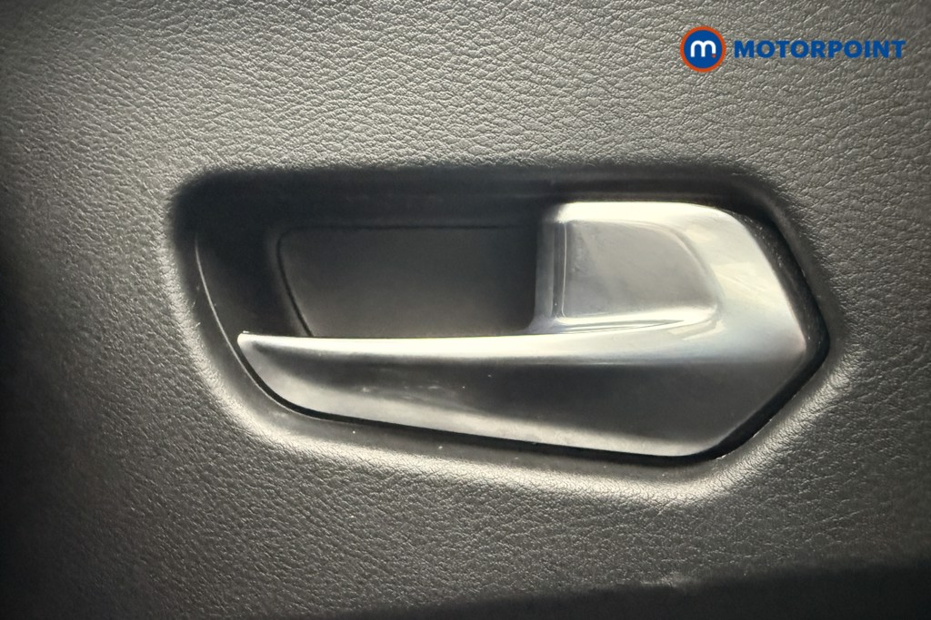 Nissan Juke N-Connecta Automatic Petrol SUV - Stock Number (1572649) - 16th supplementary image