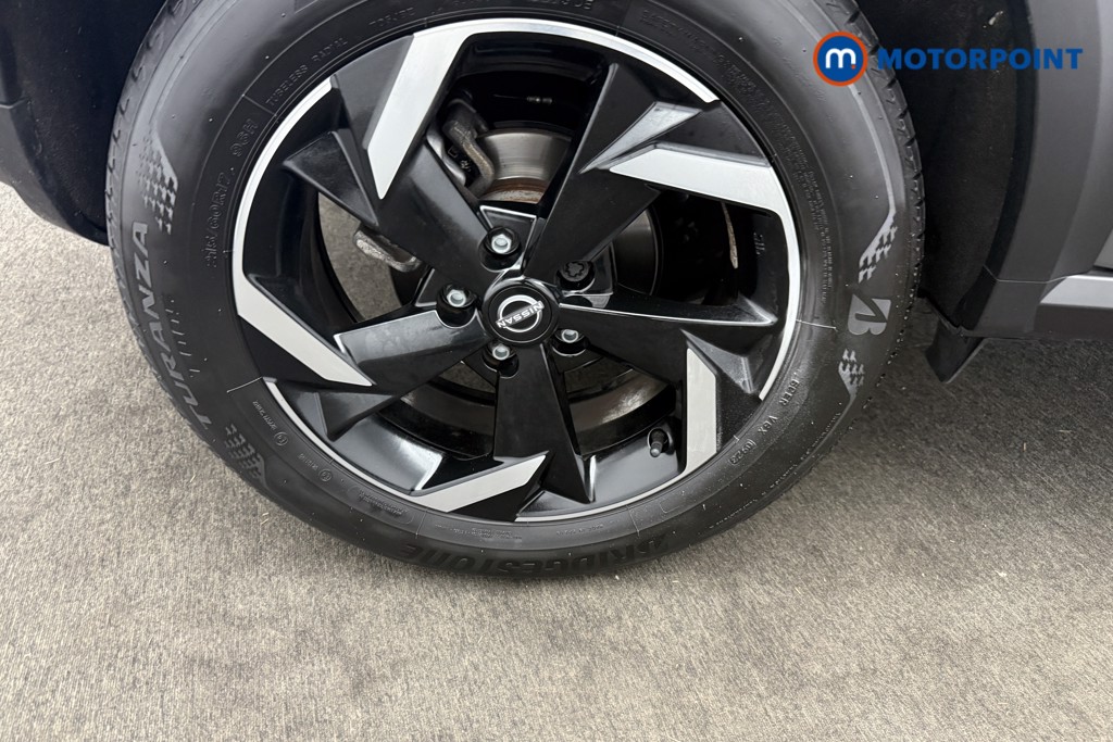 Nissan Juke N-Connecta Automatic Petrol SUV - Stock Number (1572649) - 19th supplementary image