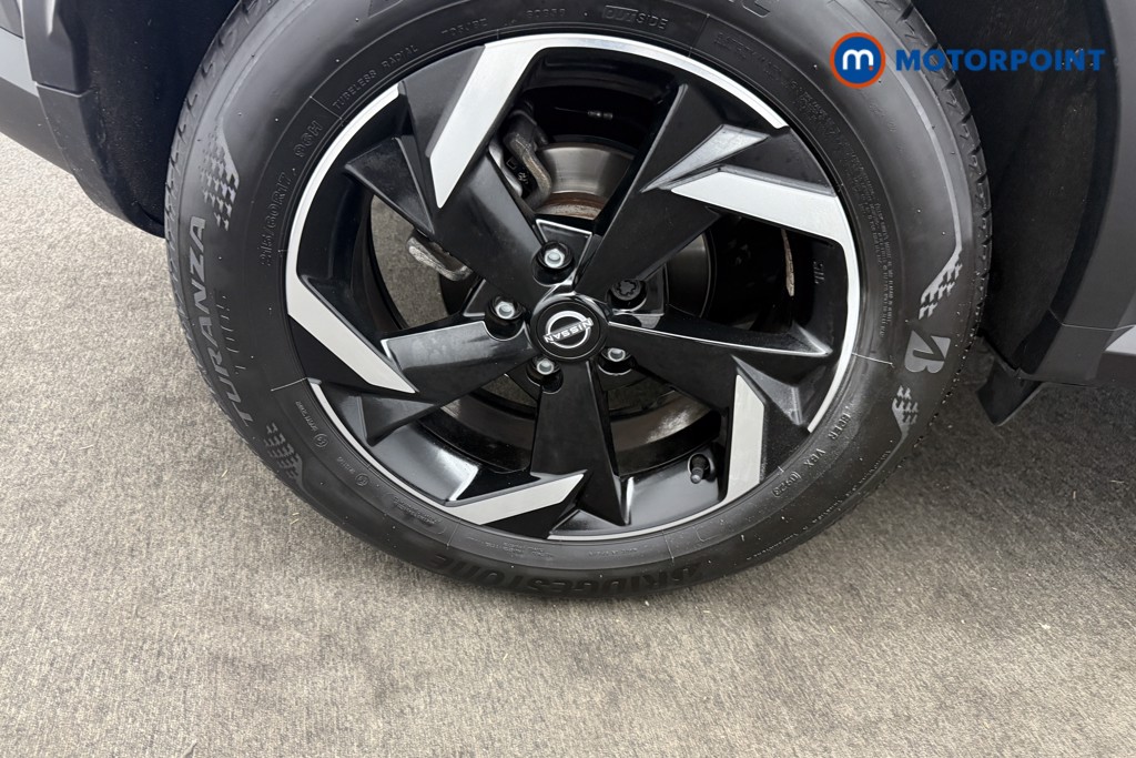 Nissan Juke N-Connecta Automatic Petrol SUV - Stock Number (1572649) - 20th supplementary image