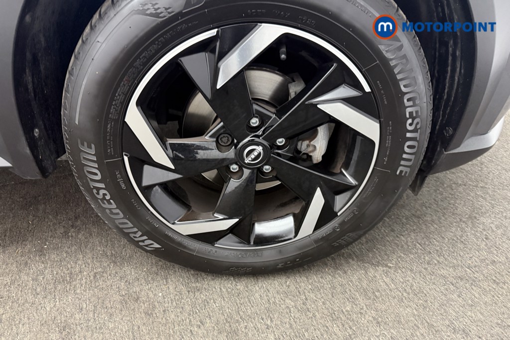 Nissan Juke N-Connecta Automatic Petrol SUV - Stock Number (1572649) - 21st supplementary image