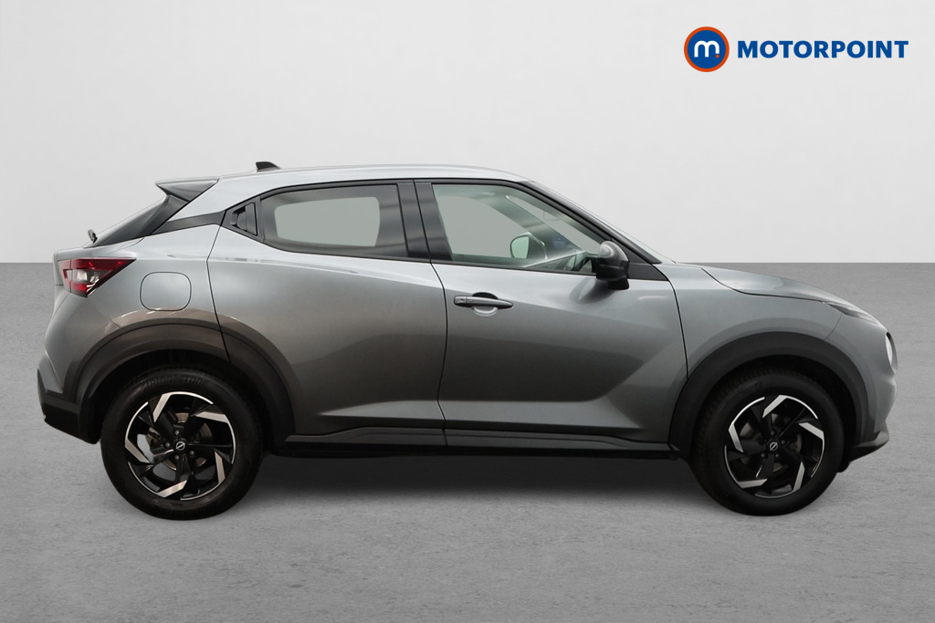 Nissan Juke N-Connecta Automatic Petrol SUV - Stock Number (1572649) - Drivers side