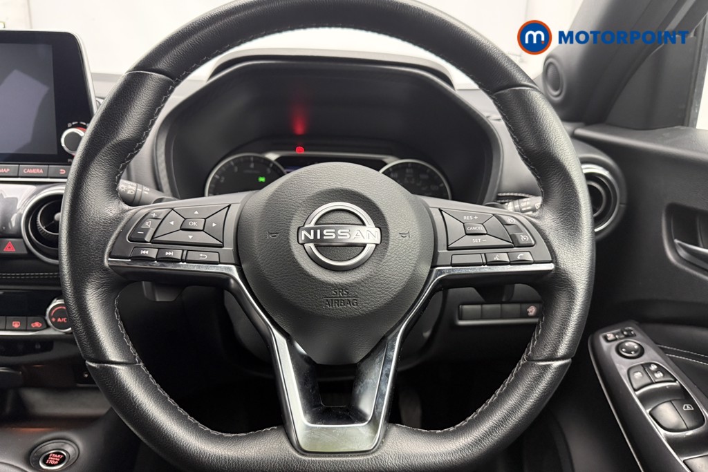 Nissan Juke N-Connecta Automatic Petrol SUV - Stock Number (1572662) - 5th supplementary image