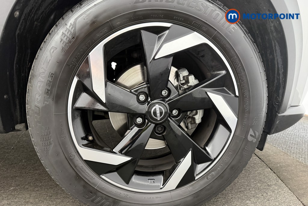 Nissan Juke N-Connecta Automatic Petrol SUV - Stock Number (1572662) - 11th supplementary image