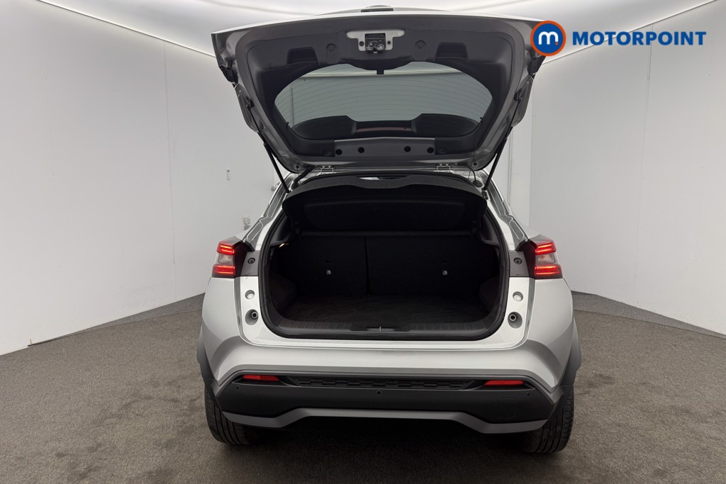 Nissan Juke N-Connecta Automatic Petrol SUV - Stock Number (1572662) - 21st supplementary image