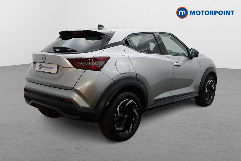 Nissan Juke N-Connecta Automatic Petrol SUV - Stock Number (1572662) - Drivers side rear corner