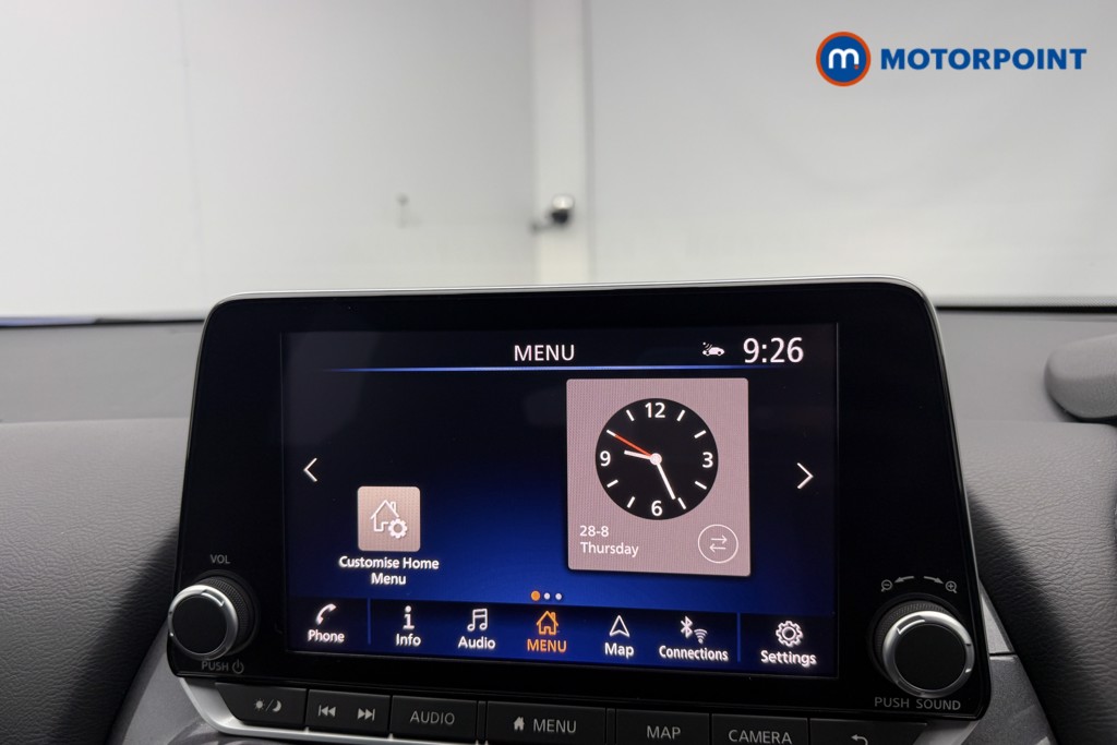 Nissan Juke N-Connecta Automatic Petrol SUV - Stock Number (1572664) - 4th supplementary image