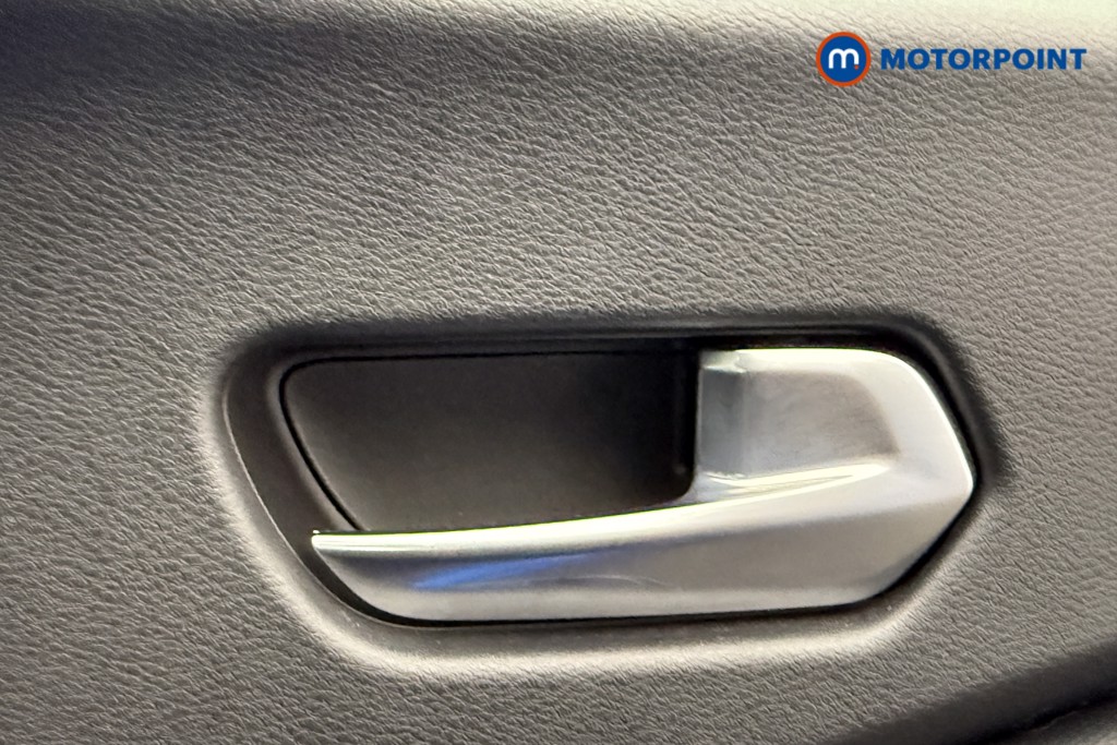 Nissan Juke N-Connecta Automatic Petrol SUV - Stock Number (1572664) - 15th supplementary image