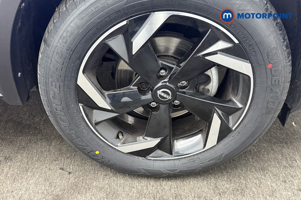 Nissan Juke N-Connecta Automatic Petrol SUV - Stock Number (1572664) - 20th supplementary image