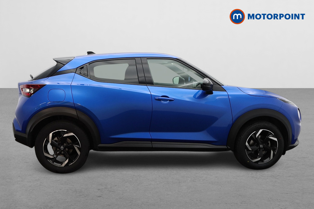 Nissan Juke N-Connecta Automatic Petrol SUV - Stock Number (1572664) - Drivers side