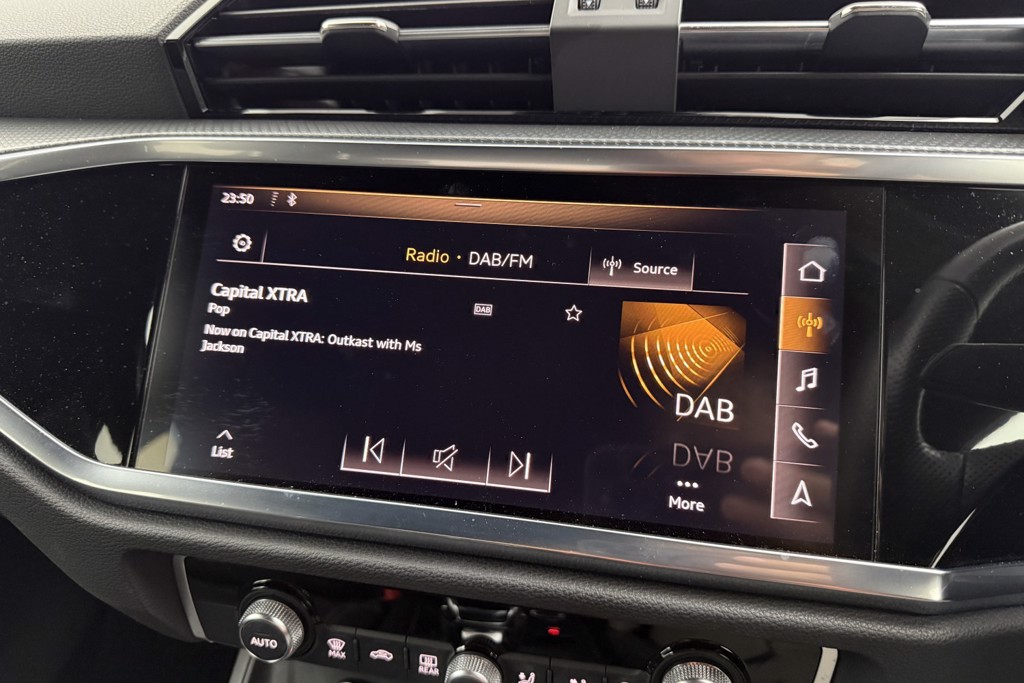 Audi Q3 S Line Automatic Petrol SUV - Stock Number (1572717) - 8th supplementary image