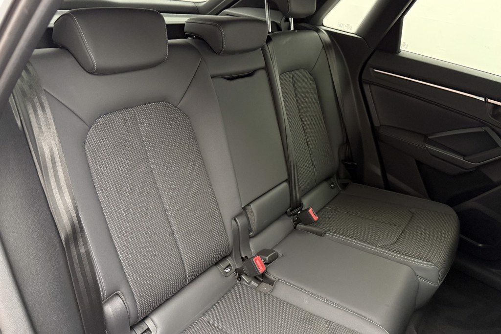 Audi Q3 S Line Automatic Petrol SUV - Stock Number (1572717) - 25th supplementary image