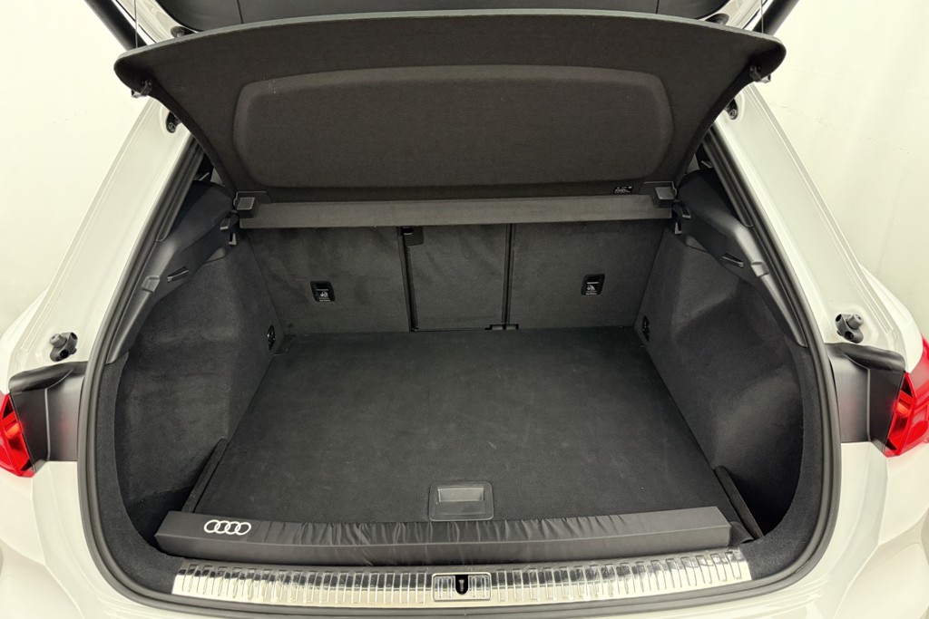 Audi Q3 S Line Automatic Petrol SUV - Stock Number (1572717) - 29th supplementary image