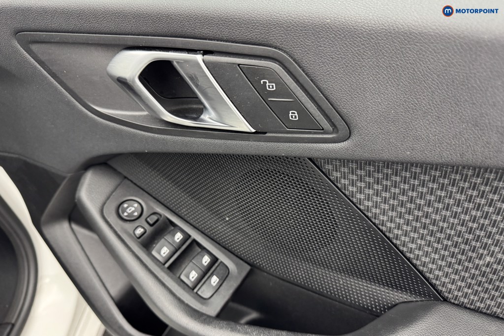 BMW 1 Series SE Automatic Diesel Hatchback - Stock Number (1572769) - 22nd supplementary image