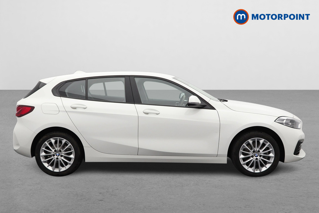 BMW 1 Series SE Automatic Diesel Hatchback - Stock Number (1572769) - Drivers side