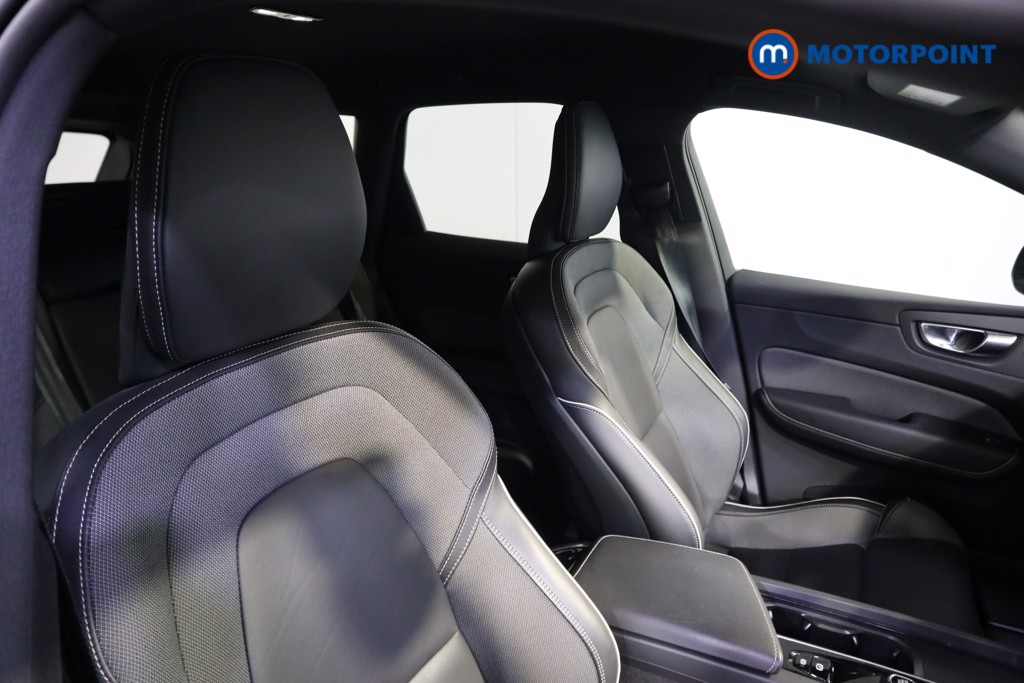 Volvo Xc60 Plus Black Edition Automatic Petrol SUV - Stock Number (1572808) - 9th supplementary image