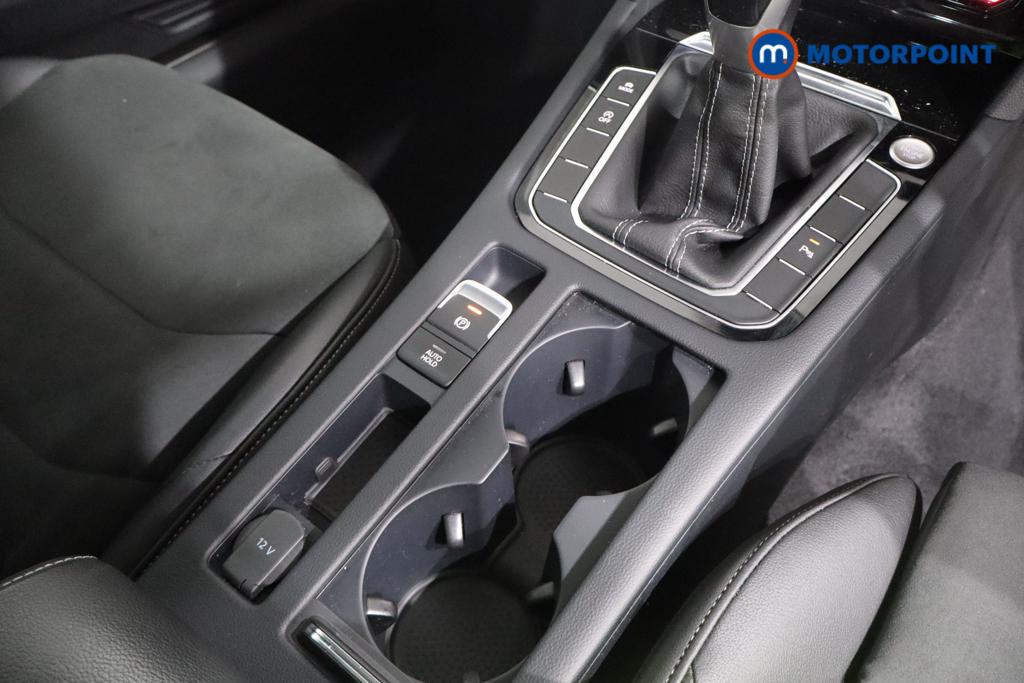 Volkswagen Arteon R-Line Manual Petrol Estate - Stock Number (1573036) - 4th supplementary image