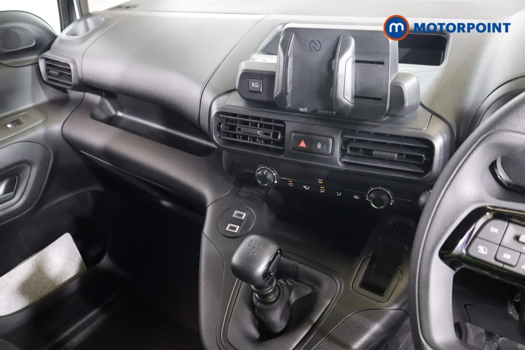 Vauxhall Combo Cargo Prime Manual Diesel Panel Van - Stock Number (1573211) - 3rd supplementary image