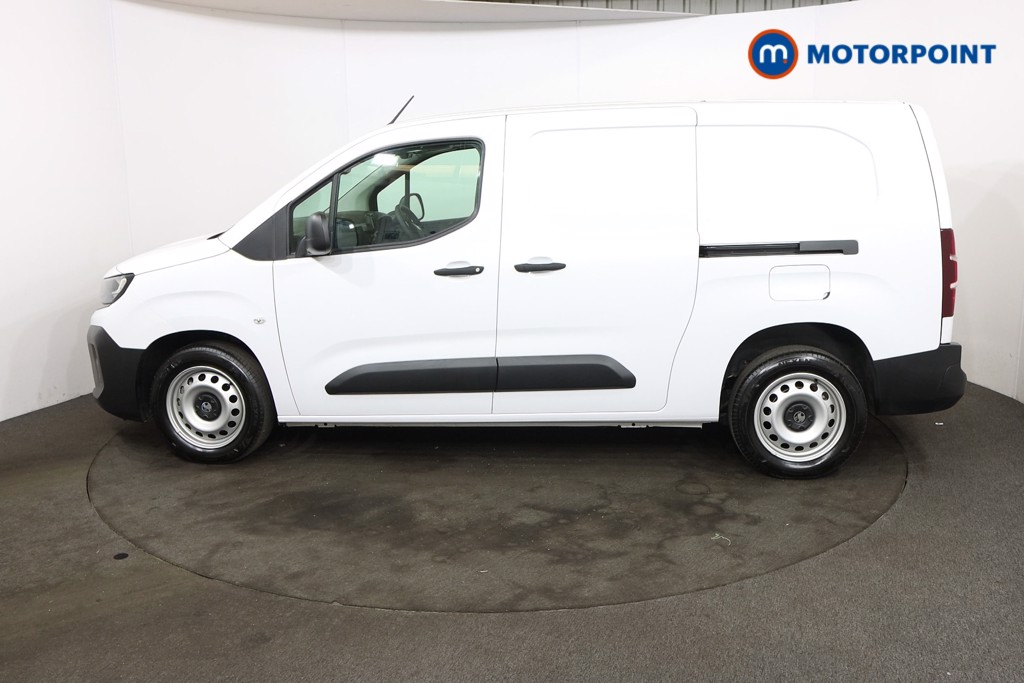 Vauxhall Combo Cargo Prime Manual Diesel Panel Van - Stock Number (1573213) - Passenger side
