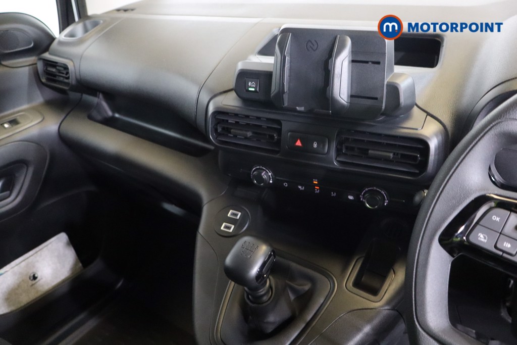 Vauxhall Combo Cargo Prime Manual Diesel Panel Van - Stock Number (1573215) - 3rd supplementary image