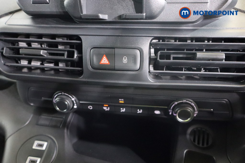 Vauxhall Combo Cargo Prime Manual Diesel Panel Van - Stock Number (1573225) - 5th supplementary image