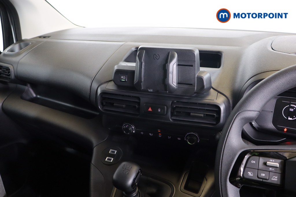 Vauxhall Combo Cargo Prime Manual Diesel Panel Van - Stock Number (1573232) - 3rd supplementary image