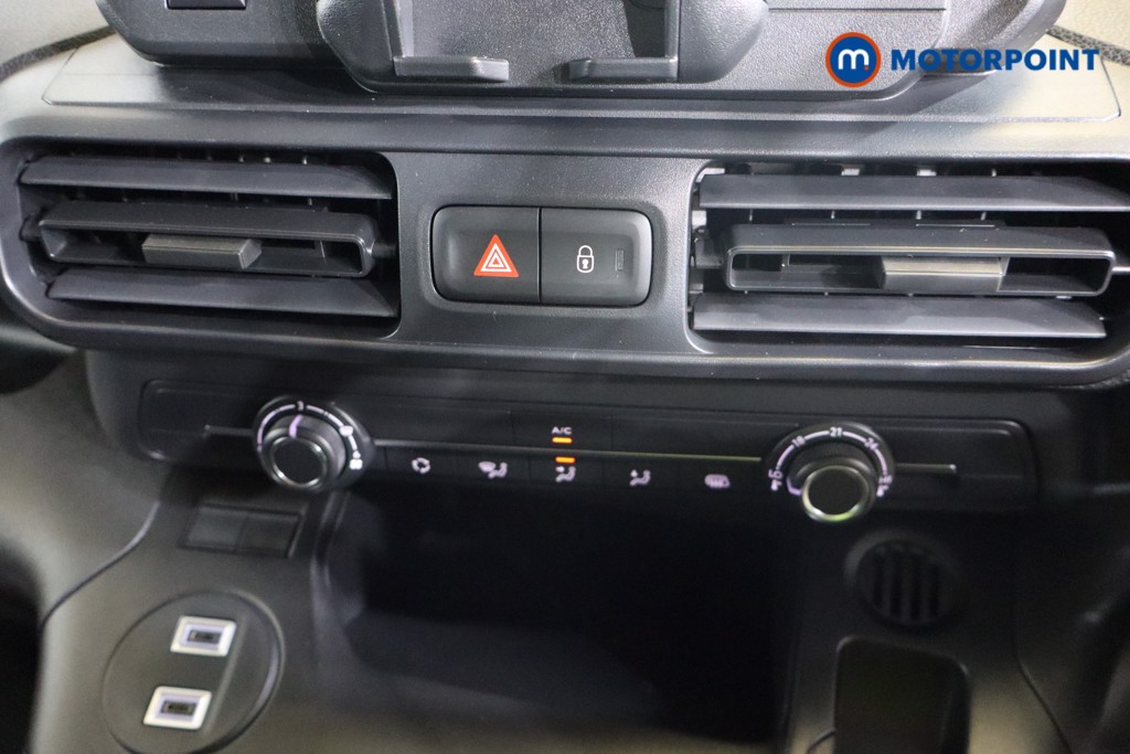Vauxhall Combo Cargo Prime Manual Diesel Panel Van - Stock Number (1573232) - 5th supplementary image
