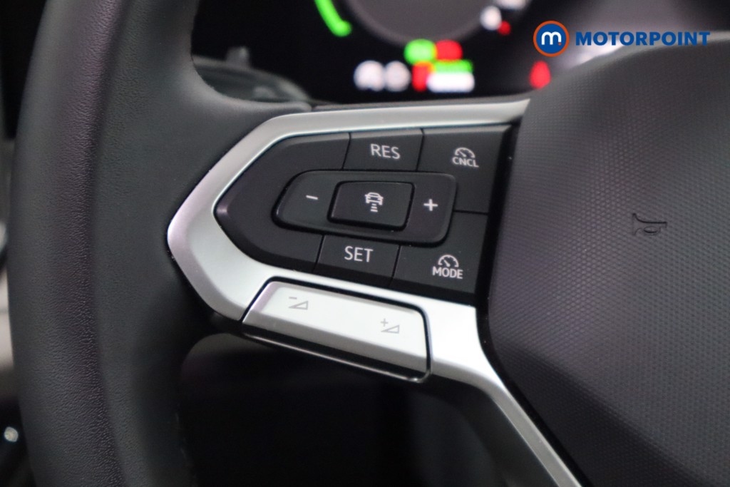 Volkswagen Passat Life Automatic Petrol Plug-In Hybrid Estate - Stock Number (1573296) - 7th supplementary image