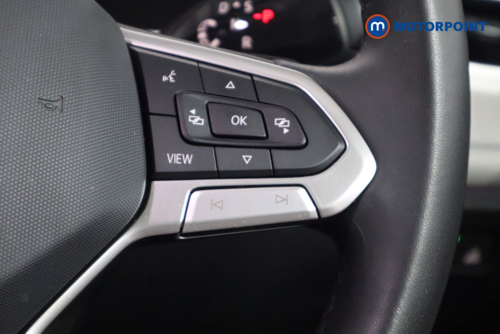 Volkswagen Passat Life Automatic Petrol Plug-In Hybrid Estate - Stock Number (1573296) - 8th supplementary image