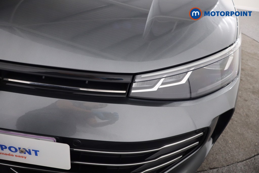 Volkswagen Passat Life Automatic Petrol Plug-In Hybrid Estate - Stock Number (1573296) - 25th supplementary image