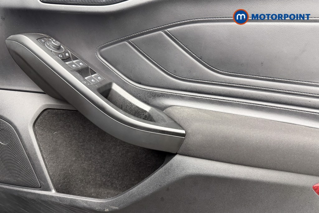 Ford Focus St-Line Manual Petrol Hatchback - Stock Number (1573359) - 18th supplementary image