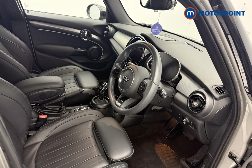 Mini Hatchback Cooper S Exclusive Automatic Petrol Hatchback - Stock Number (1573427) - 3rd supplementary image