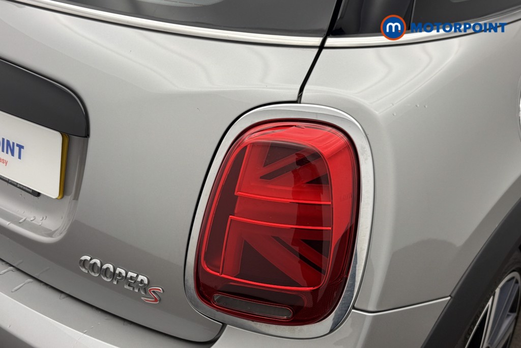 Mini Hatchback Cooper S Exclusive Automatic Petrol Hatchback - Stock Number (1573427) - 22nd supplementary image